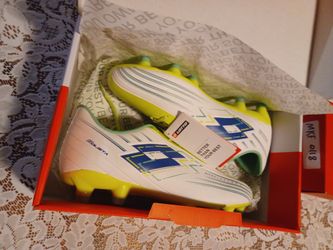 Size 7.5 New Lotto Mens Soccer Cleats Shoes