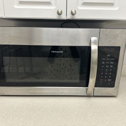 Frigidaire 30 Inch Over The Range Microwave Satinless Steel 