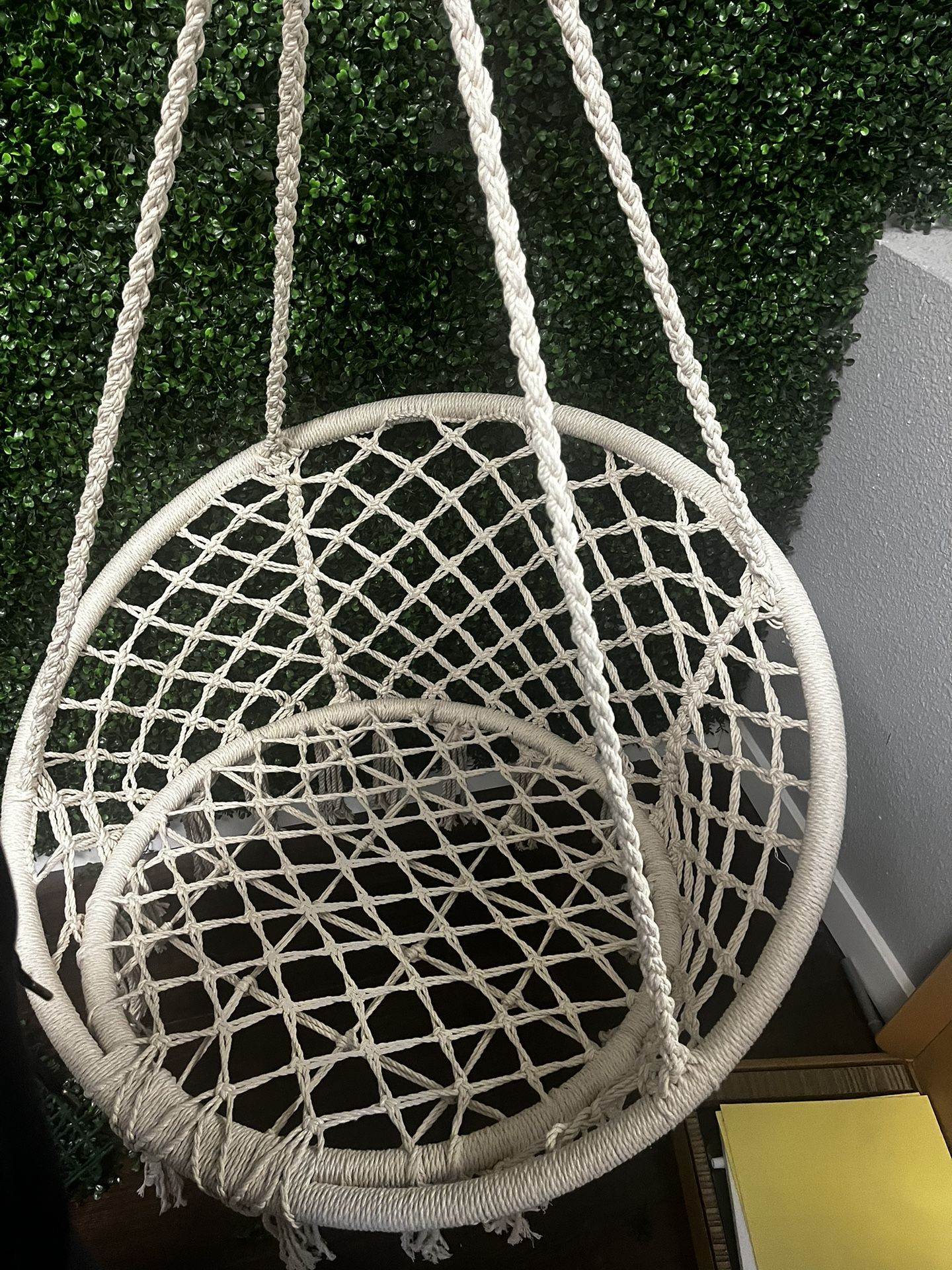 Hanging Chair 