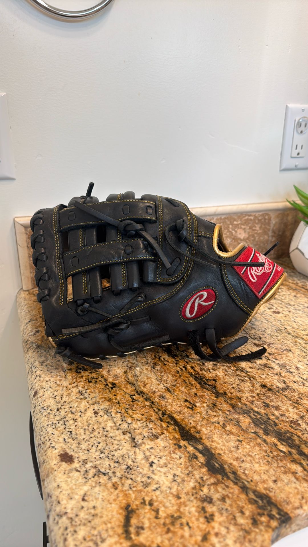 12 1/2 inch Lefty First Baseman’s Glove