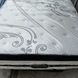 Queen Size Matress And Box Spring 