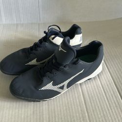 Mizuno Men’s Size 10 Cleats