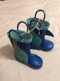 Baby Shark Boots Size 5