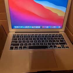 MacBook air 13inch 2013 Intel i5 4gb ram 128gb ssd