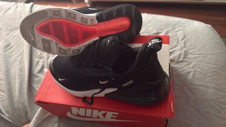 Nike Air Max 270