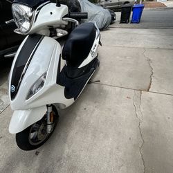 Motorcycle/Scooter