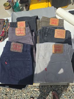 33×34 Levi jeans
