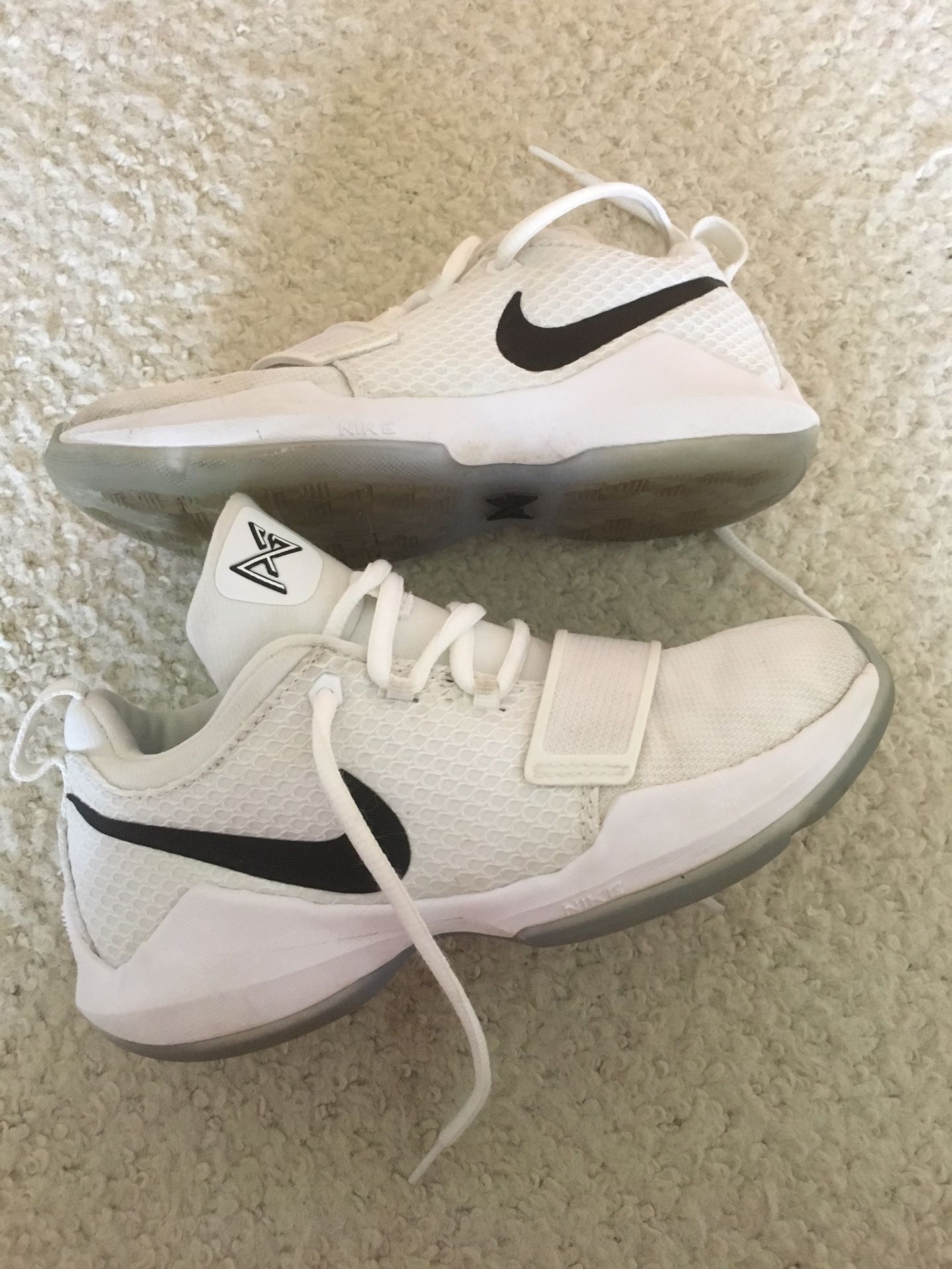 1.5 youth Nike Sneakers