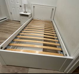 Twin bed