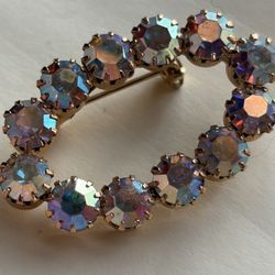 Vintage Brooch Pin Oval Design Round Pink Aurora Borealis Prong Set Rhinestones
