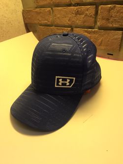 Under armor cap large/extra large Blue!