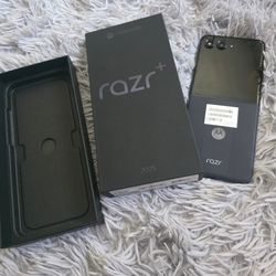 Motorola razr + 2025
