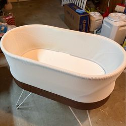 Snoo smart bassinet