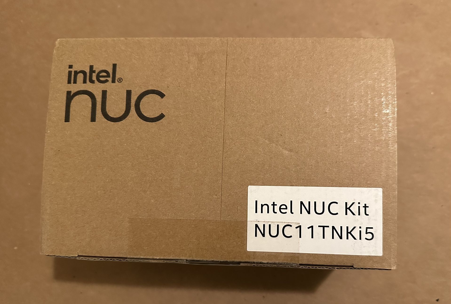 Intel NUC 11 Pro NUC11TNKi5