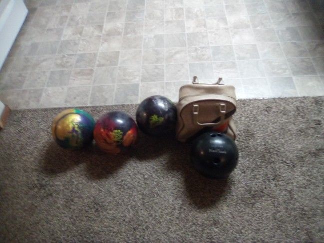 Bowling Balls And Bag 