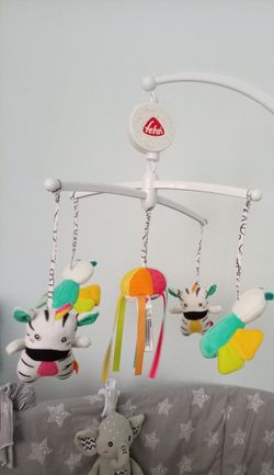 Wind-Up Crib Mobile