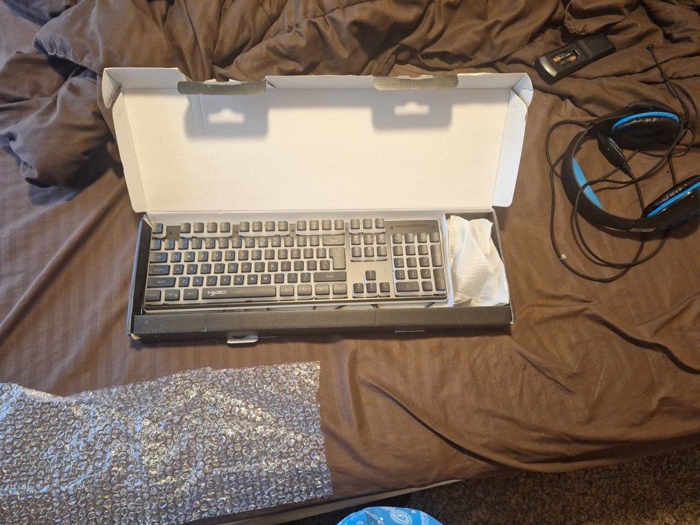 Wire Less Gaming Keyboard And Mouse