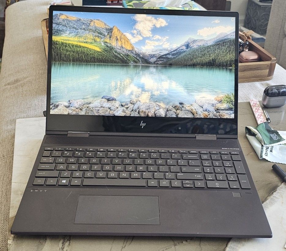 HP Envy x360 15” Touchscreen 2-in-1 Laptop – Ryzen 7 / 32GB RAM / 512GB SSD + Stylus