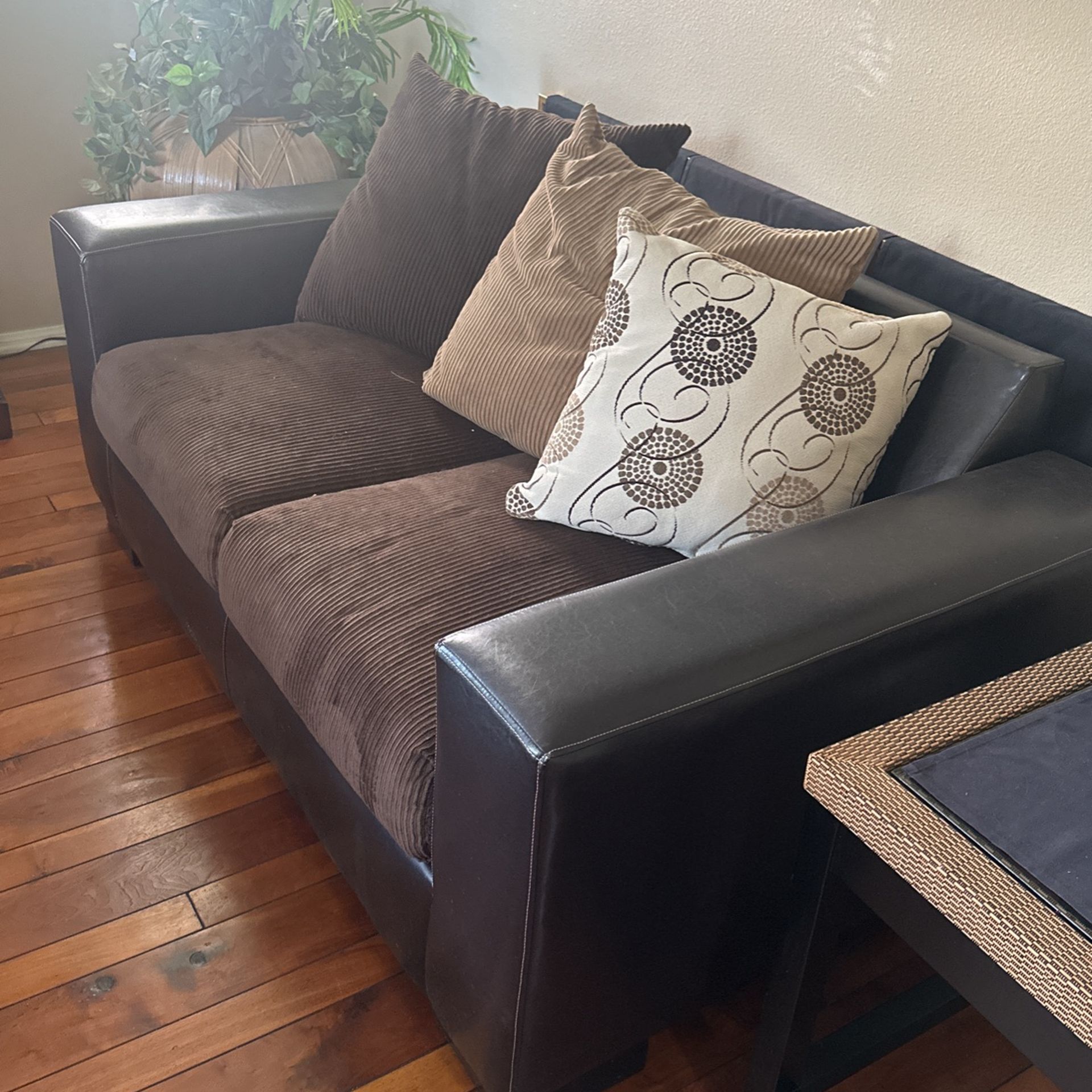 Free Leather Sofa And Loveseat