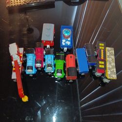 Lot of 12 Trains (Thomas the train, Melissa & Doug and unbranded