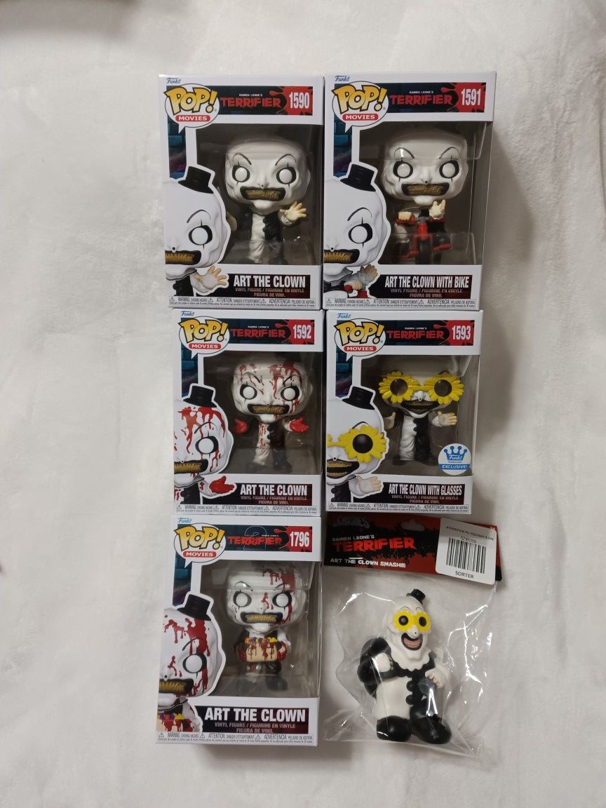 Funko Pop! Movies: Terrifier Art The Clown Funko Pop! Lot of 5 Figures And Squishy Toy