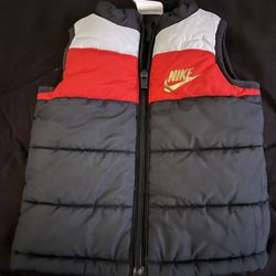 NIKE PUFFER VEST 12 Months
