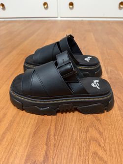Dr Martens Mattison Platform Sandal/Slide