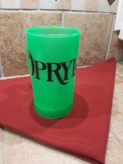 Opryland Cup Plastic Neon Green