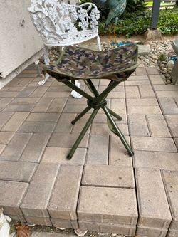 Heavy duty camping stool