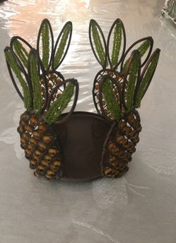 Pineapple candle holder
