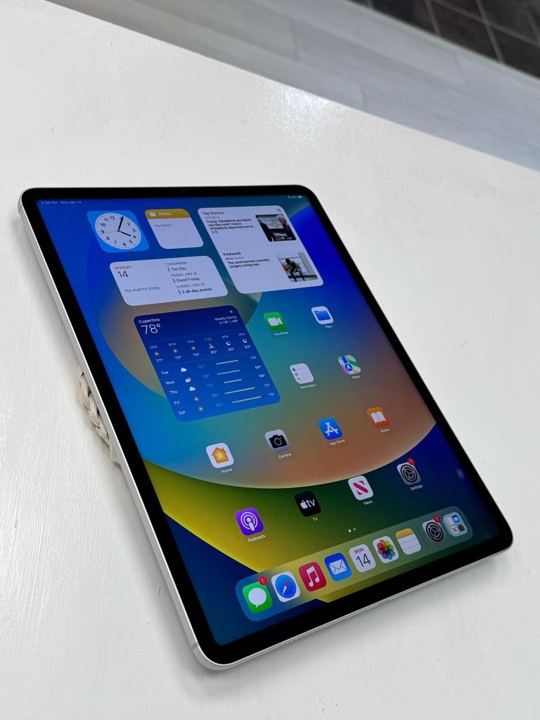 Apple iPad Pro 12.9 inch 5th Generation - M1 Chip Tablet - - Pay $5 DOWN AVAILABLE - NO CREDIT NEEDED
