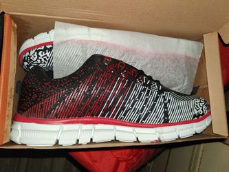 New shoes with white,black, red.size 13 in men