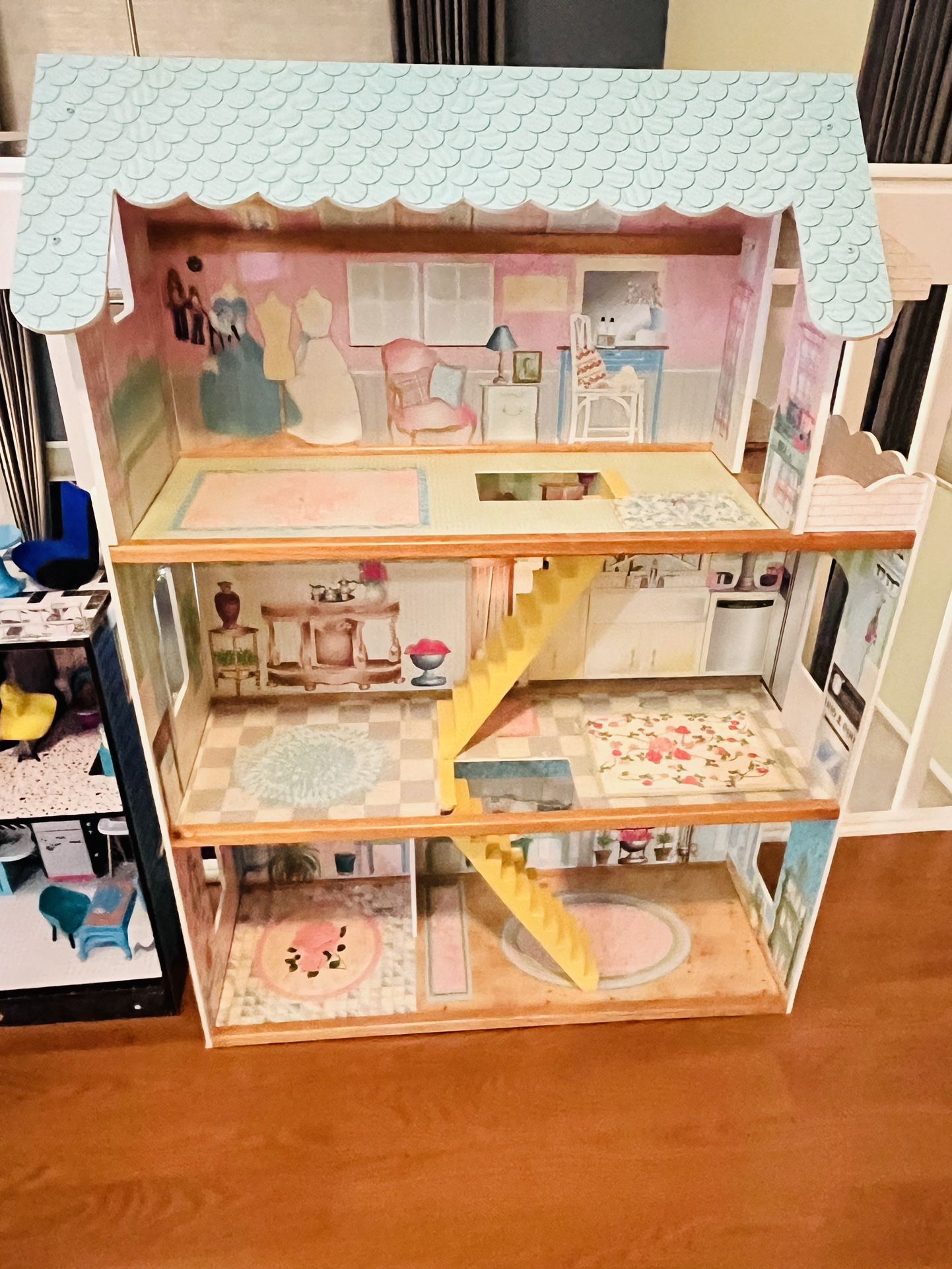 Cute Doll House For Sale Cheap!👍🏻👌🏻