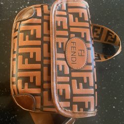 Free Women Purse 