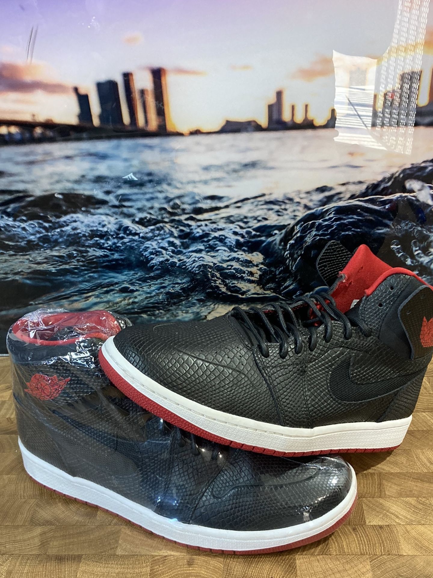 Air Jordan Retro High Nouveau Snakeskin Size 10