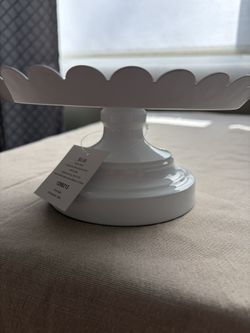 Small White Cake/Cupcake Stand 