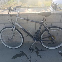Men's 26" Aluminum Trek Navigator City Bike