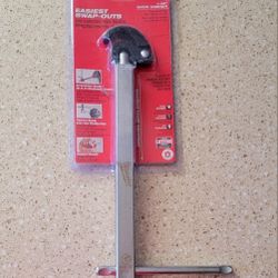  Basin Wrench Milwaukee 1.25 in.
