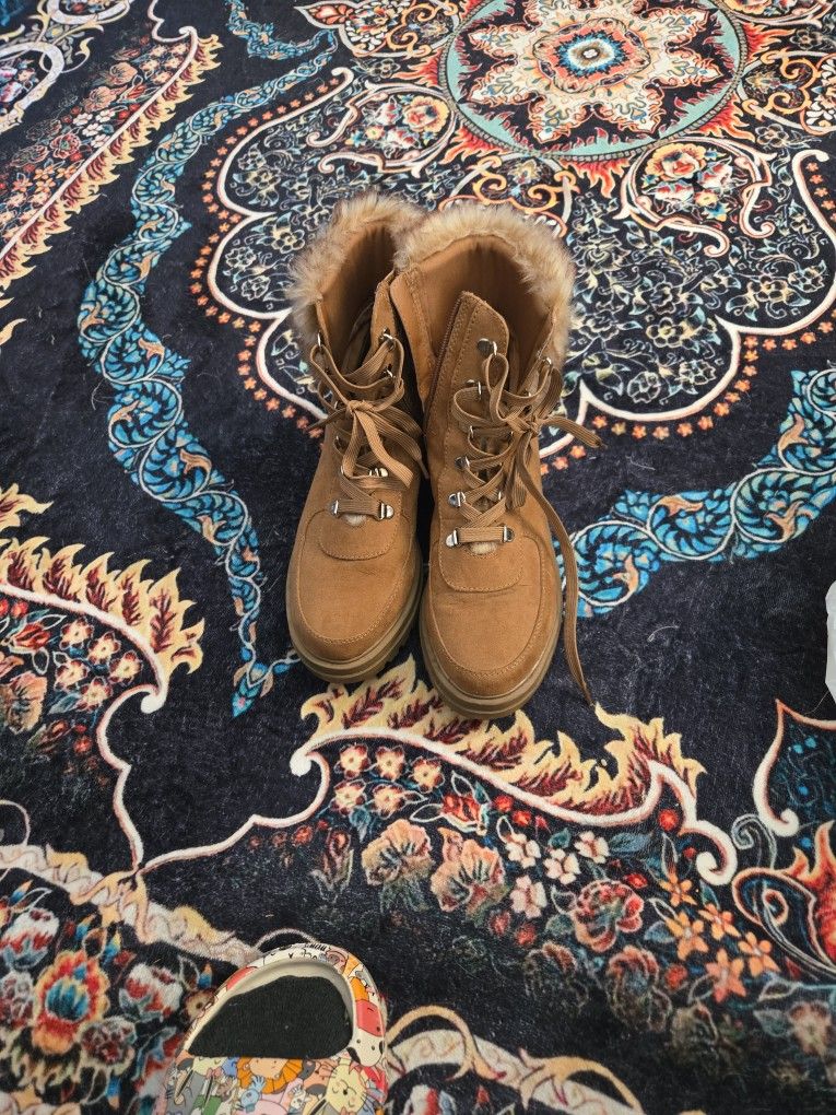 Sun & Stone Hiking boots
