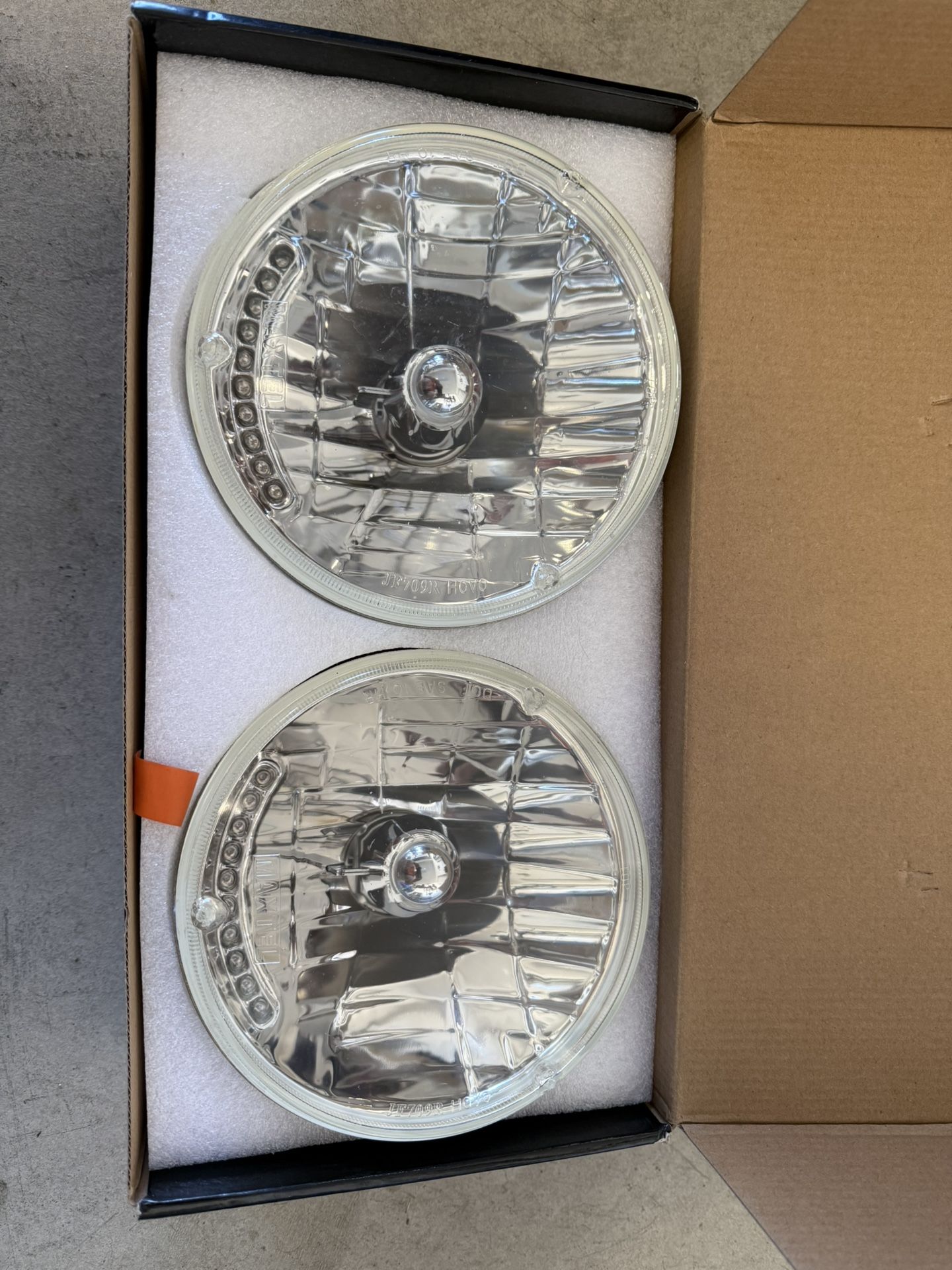 7” Sealed Beam Maxtel Headlights
