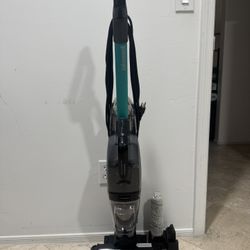 Bissell vacuum,mop,steam clean 3in1