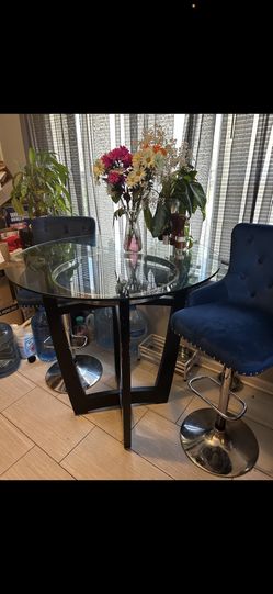 Kitchen Table And Chairs