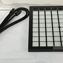 Novation Launchpad Mini MK3 Ableton Live MIDI USB 64 RGB PAD Controller 