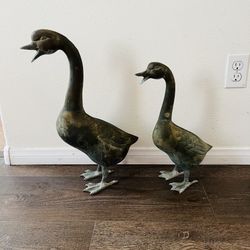 Figures Of Paginated Metal Garden Figures Of Geese