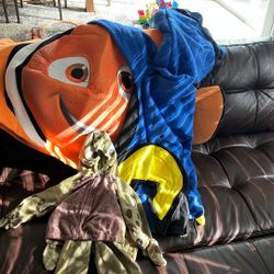 Nemo  One size.    Dori M/L.     Crush 12mo