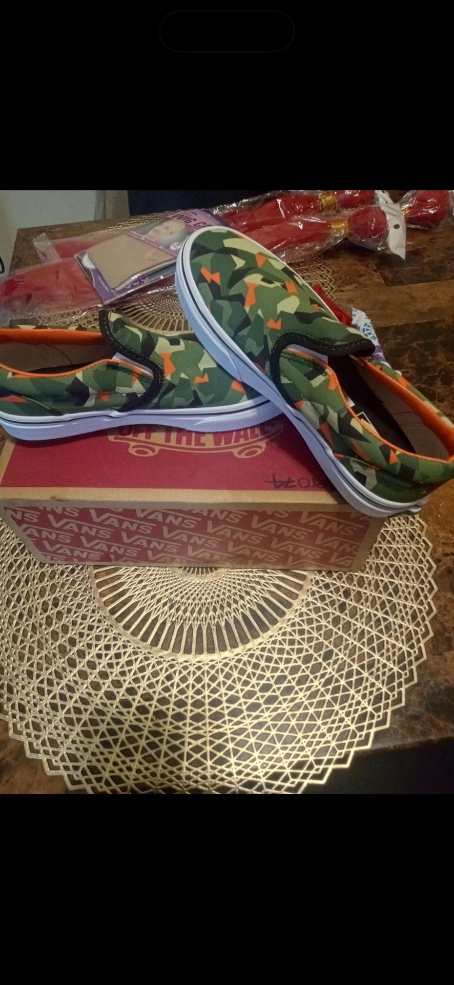 Kids Vans Size 2y In Box $40