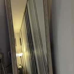 Mirror 
