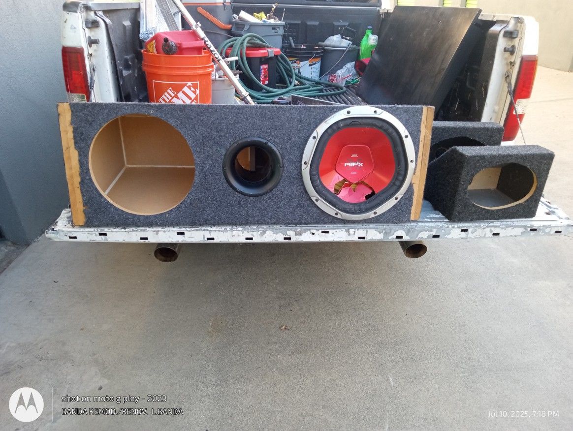 Speaker Box For Two 12" Subwoofers