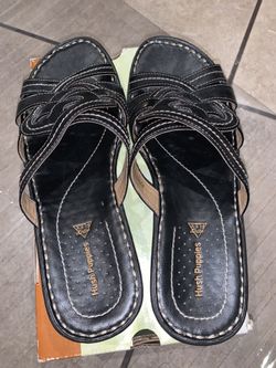 Hush puppies black sandals