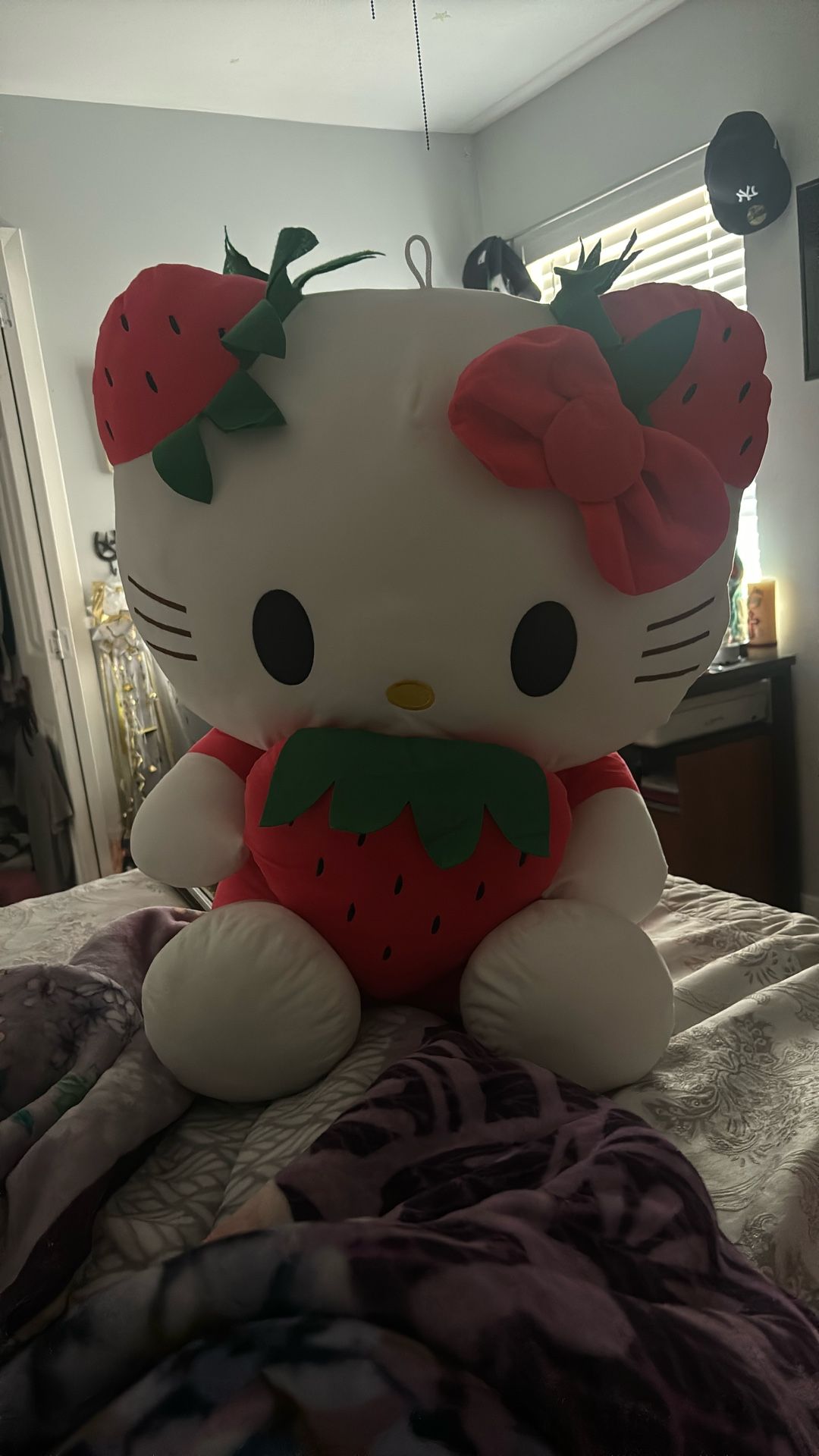 Hello Kitty giant plushie